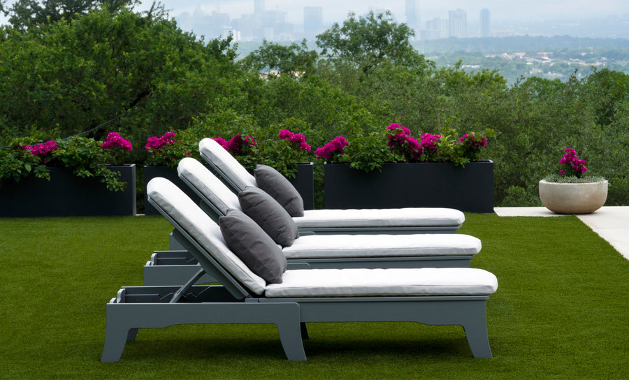 Ledge Legacy Chaise