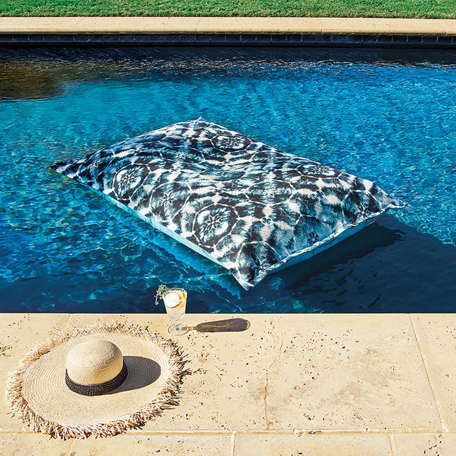 Ledge Laze Pool Float Set