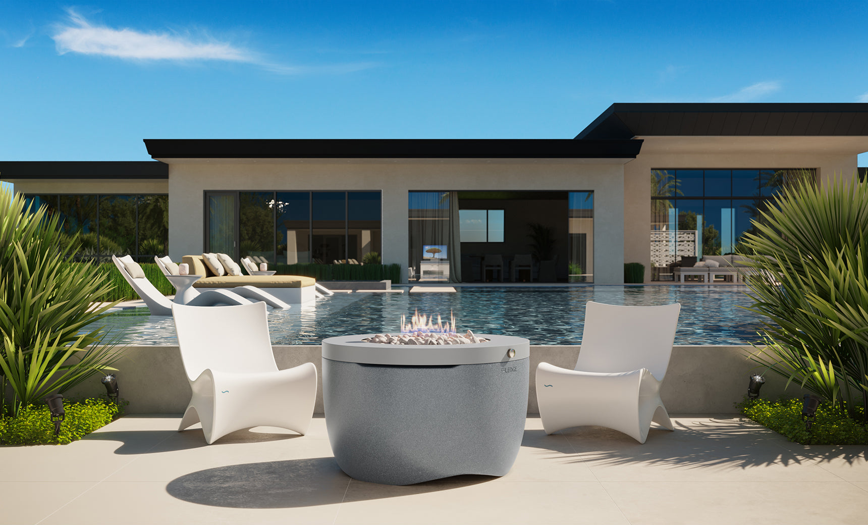 Ledge Halo Firepit Set